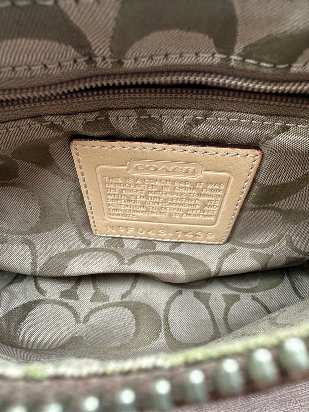 Vintage Coach Signature leather, suede and canvas clutch - Picture 4 of 9